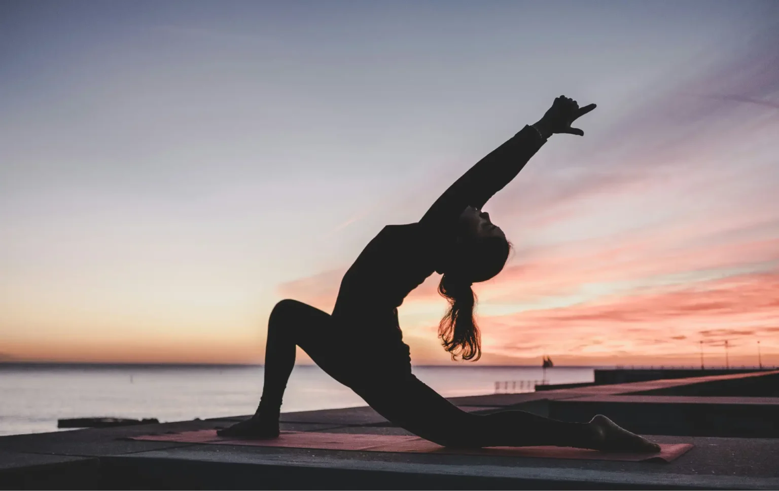 Yoga για αρχάριους: τι θα συμβεί στο πρώτο σου μάθημα